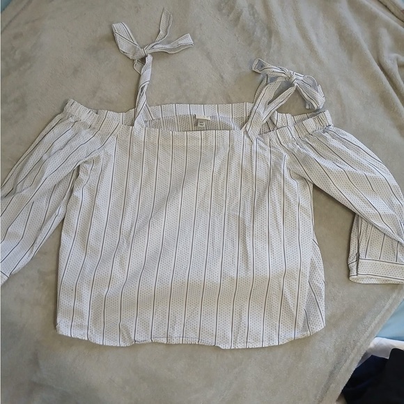 A New Day White Boxy Tie Front Blouse - Picture 8 of 10